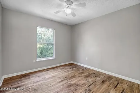 3283 Garden Acres Court W Jacksonville FL 32208