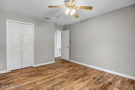 3283 Garden Acres Court W Jacksonville FL 32208