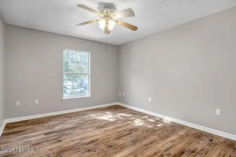 3283 Garden Acres Court W Jacksonville FL 32208