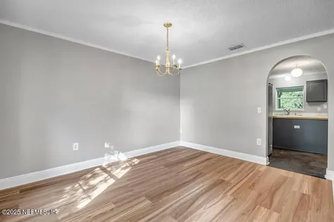 3283 Garden Acres Court W Jacksonville FL 32208