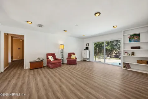 2941 Caballero Drive Jacksonville FL 32217