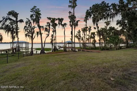 2453 SE 30 Street Melrose FL 32666