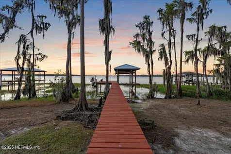 2453 SE 30 Street Melrose FL 32666