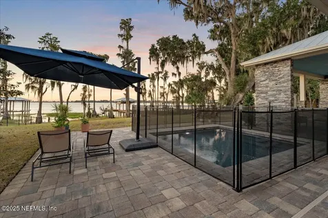 2453 SE 30 Street Melrose FL 32666
