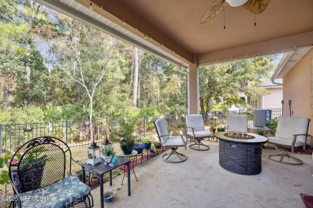 13749 Devan Lee Drive N Jacksonville FL 32226