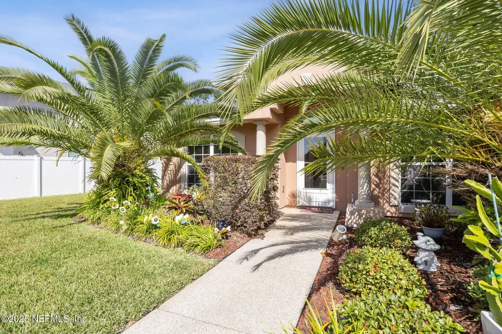 13749 Devan Lee Drive N Jacksonville FL 32226
