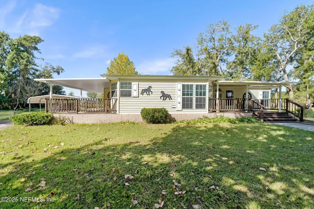 27061 29th Road Branford FL 32008