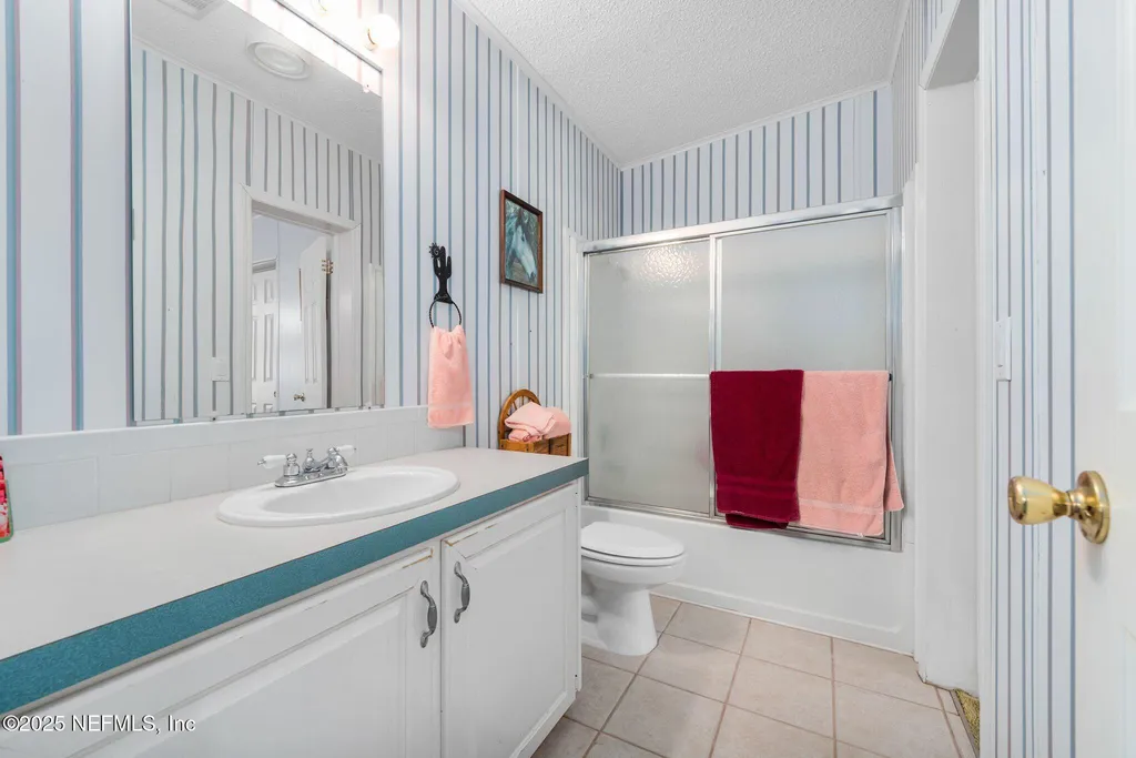 27061 29th Road Branford FL 32008