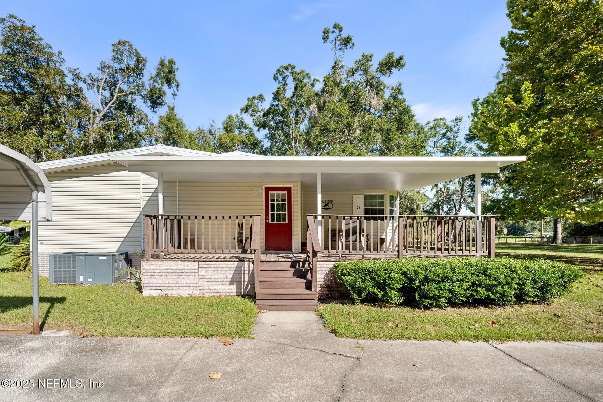 27061 29th Road Branford FL 32008