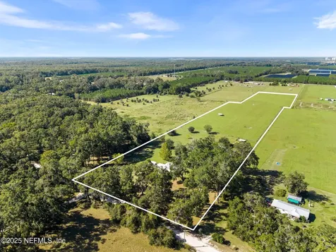 27061 29th Road Branford FL 32008