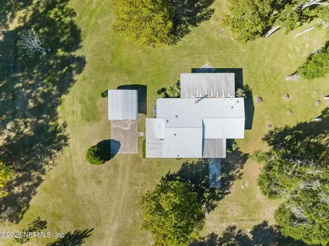 27061 29th Road Branford FL 32008