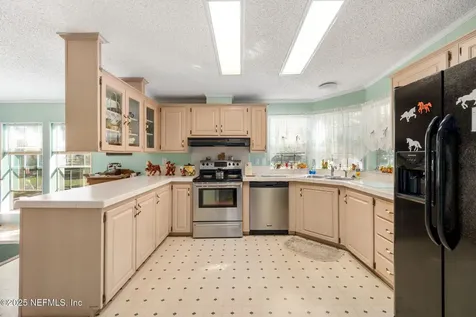 27061 29th Road Branford FL 32008