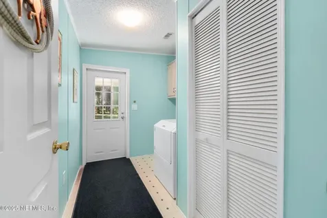 27061 29th Road Branford FL 32008