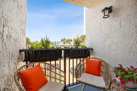 275 1st Street S Jacksonville Beach FL 32250