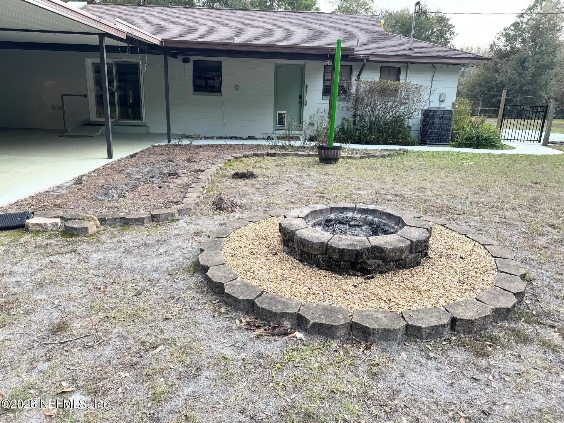 229 Davis Lake Road Palatka FL 32177