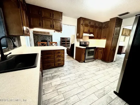 229 Davis Lake Road Palatka FL 32177