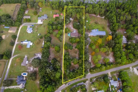 229 Davis Lake Road Palatka FL 32177