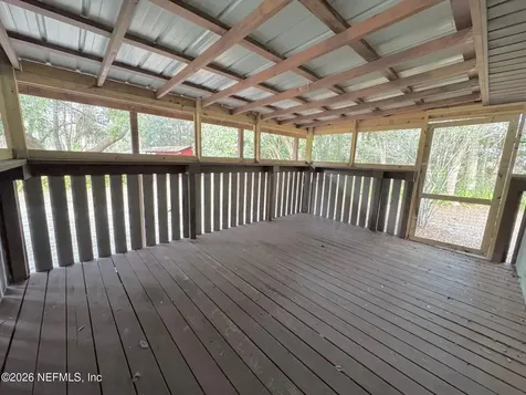 229 Davis Lake Road Palatka FL 32177