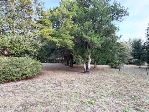 229 Davis Lake Road Palatka FL 32177