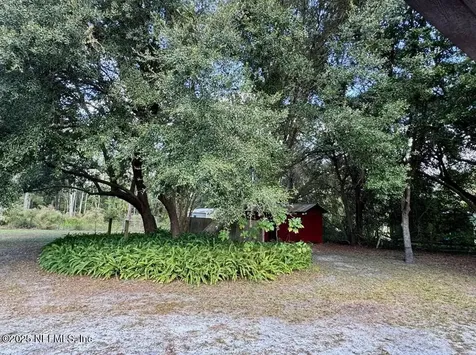 229 Davis Lake Road Palatka FL 32177