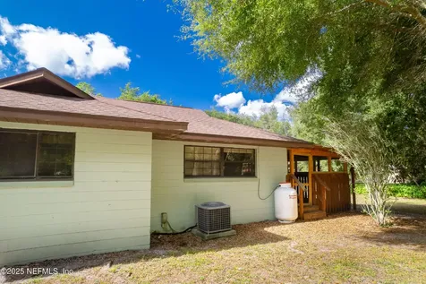 229 Davis Lake Road Palatka FL 32177