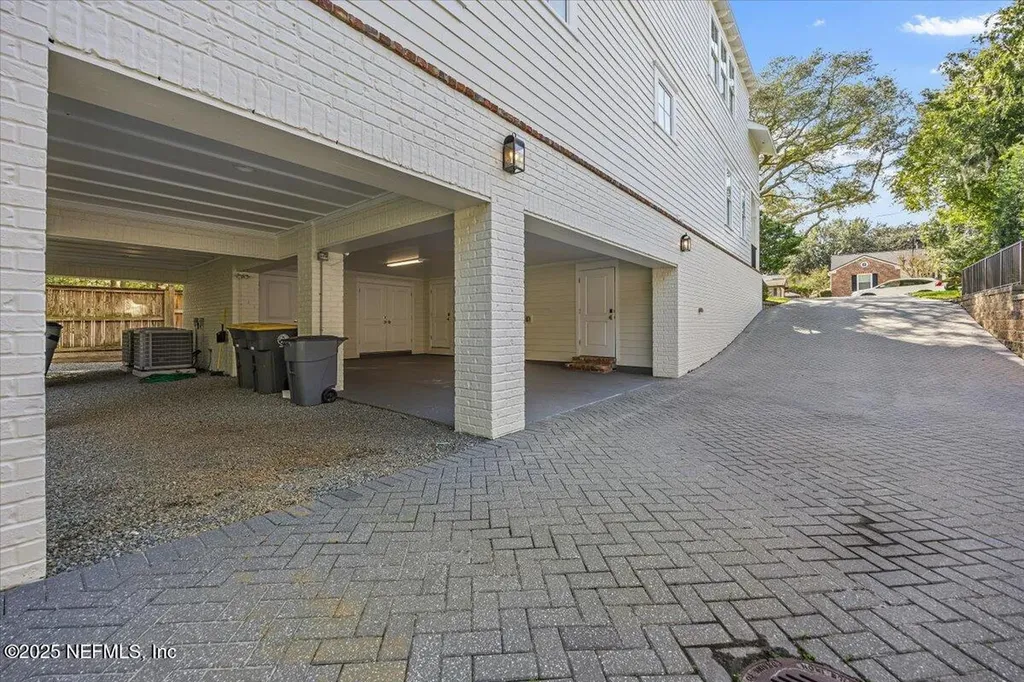 2743 Green Bay Lane Jacksonville FL 32207
