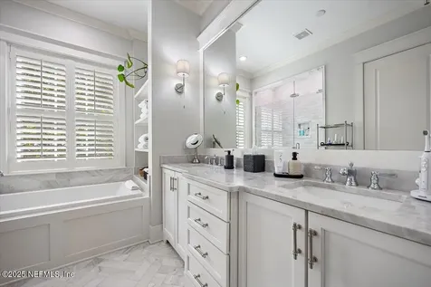 2743 Green Bay Lane Jacksonville FL 32207