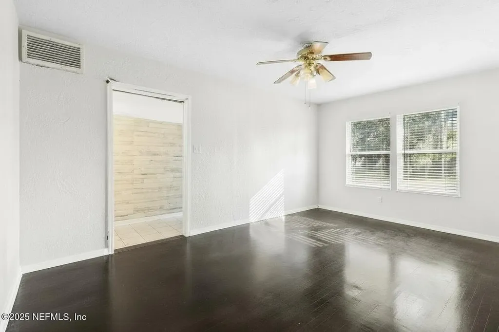 1334 NE 1st Avenue Gainesville FL 32641