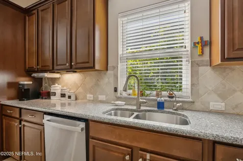 3691 Crossview Drive Jacksonville FL 32224
