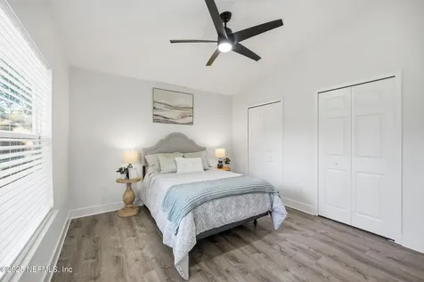 88 W 5th Street Atlantic Beach FL 32233