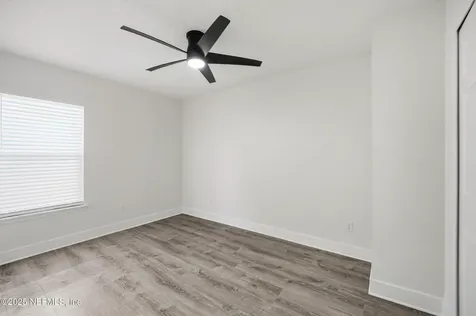 88 W 5th Street Atlantic Beach FL 32233