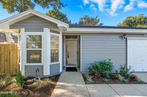 88 W 5th Street Atlantic Beach FL 32233