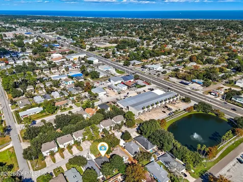 88 W 5th Street Atlantic Beach FL 32233