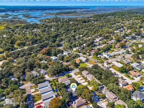 88 W 5th Street Atlantic Beach FL 32233