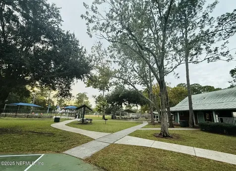 88 W 5th Street Atlantic Beach FL 32233