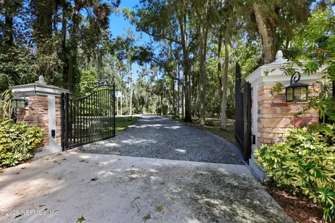 140 N Roscoe Boulevard Ponte Vedra Beach FL 32082