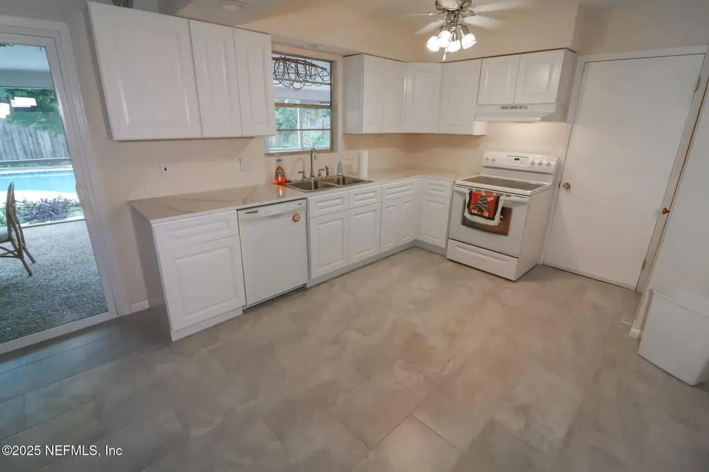 3442 Red Oak Circle E Orange Park FL 32073