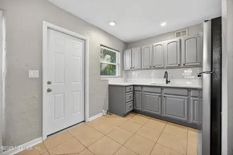 1458 Domas Drive Jacksonville FL 32211