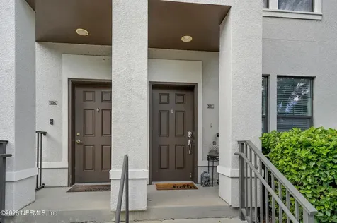 9823 Tapestry Park Circle Jacksonville FL 32246