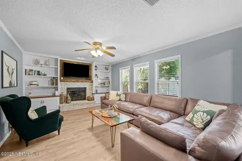 586 Hibernia Oaks Drive Fleming Island FL 32003