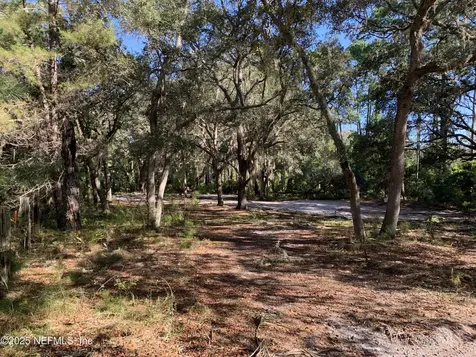 102 Eden Avenue Interlachen FL 32148