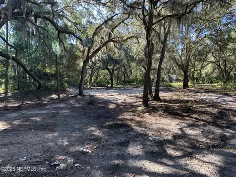 102 Eden Avenue Interlachen FL 32148