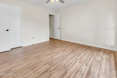 8717 Pinon Drive Jacksonville FL 32221