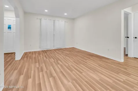 8717 Pinon Drive Jacksonville FL 32221