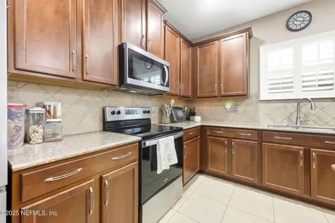 221 Tollerton Avenue St. Johns FL 32259