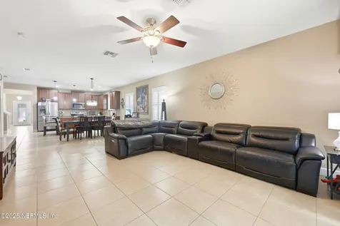 221 Tollerton Avenue St. Johns FL 32259