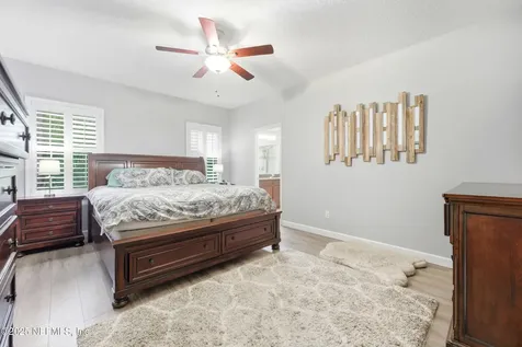 221 Tollerton Avenue St. Johns FL 32259