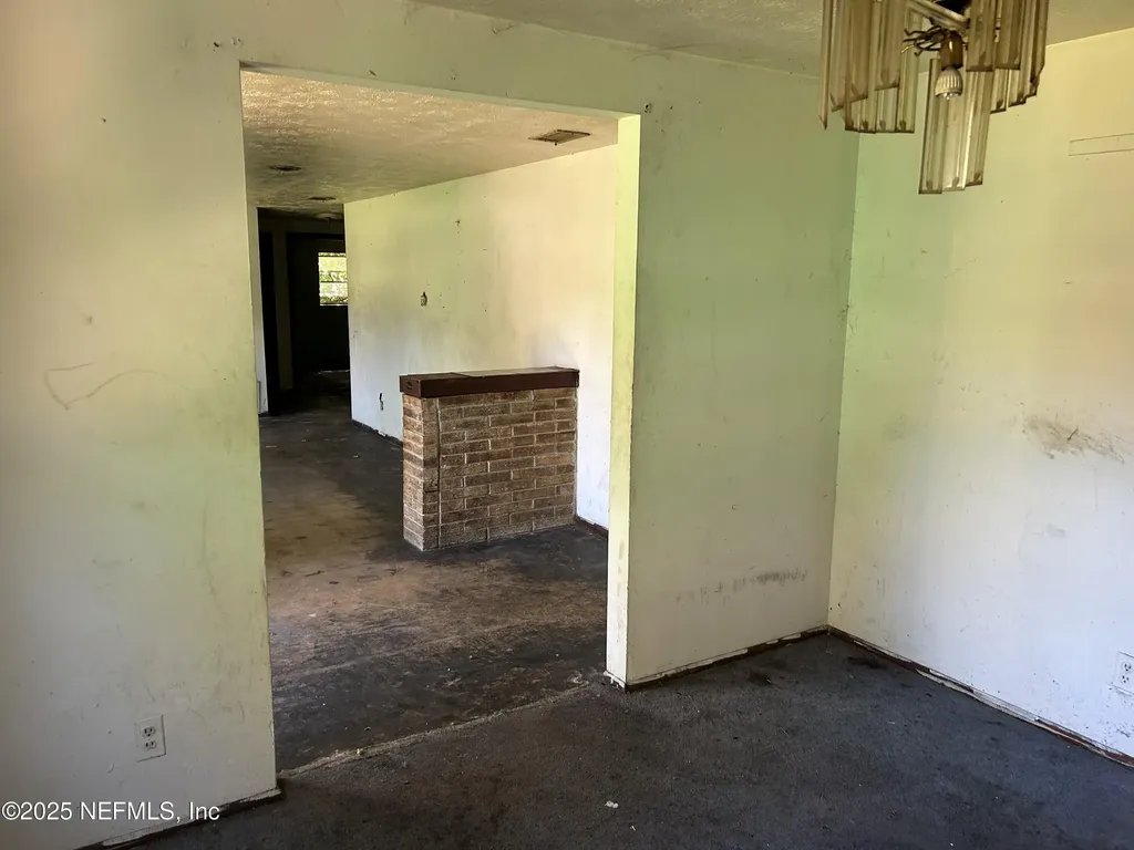 9238 2nd Avenue Jacksonville FL 32208
