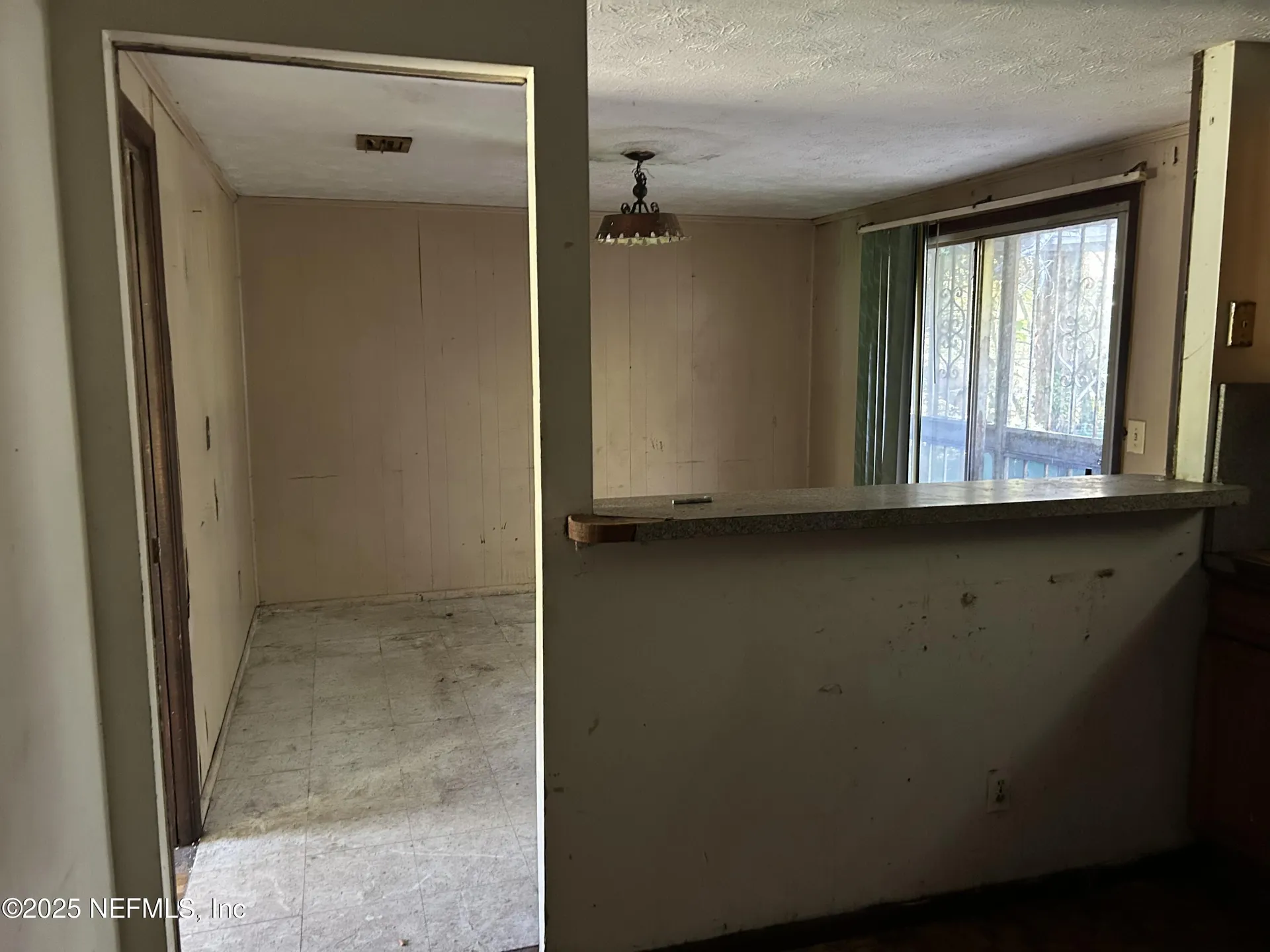 9238 2nd Avenue Jacksonville FL 32208