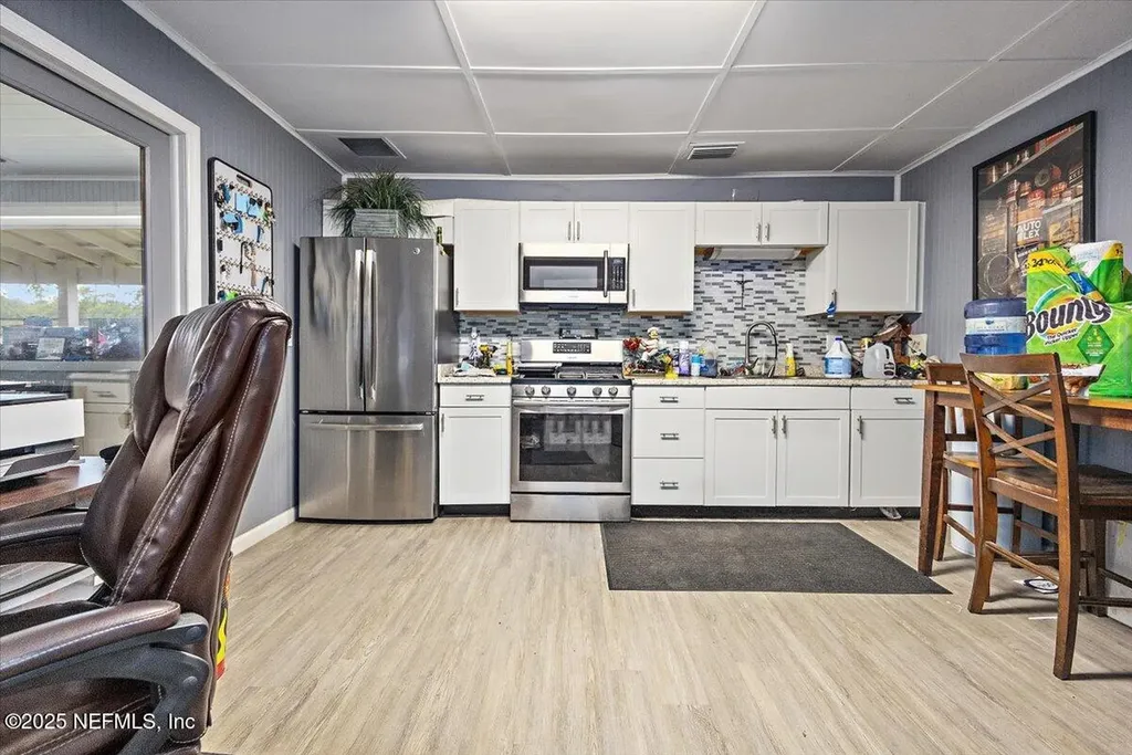474379 E State Road 200 Fernandina Beach FL 32034